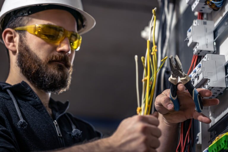 How to Choose the Best Electrical Contractor in New York for Your Home
