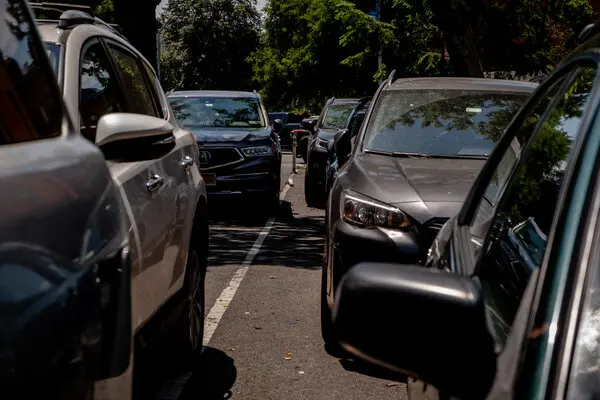 Brooklyn Tests a New Approach to Alternate-Side Parking and Street Cleaning